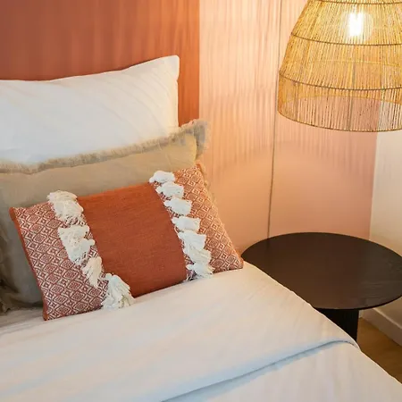 Lägenhet Old - Functional At The Quai Du Wault