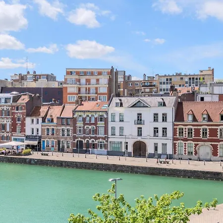 Lägenhet Old - Functional At The Quai Du Wault *